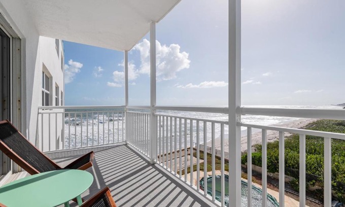 South Patrick Shores Apartment | Oceanfront Beach House, Satellite Beach