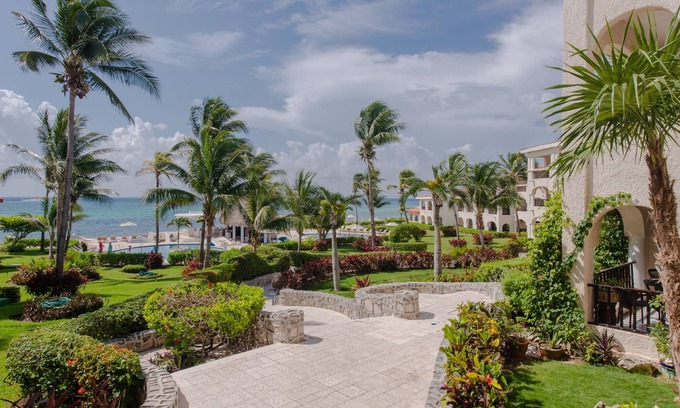 Playacar Fase I Condo | Oceanfront Bliss:Lovely 2-Bedroom Condo at Xaman Ha