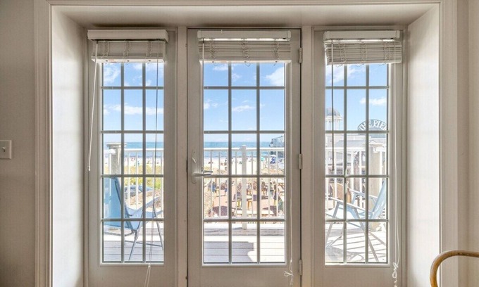 Old Orchard Beach Condo | Oceanfront condo in the center of it all!
