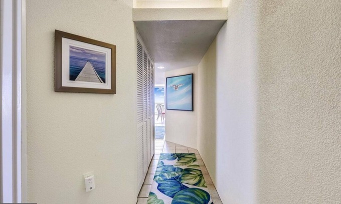 North Ocean City Condo | Oceanfront Condo, 1 Bedroom, 1 Bath, 1 Half Bath, Sleeps 4