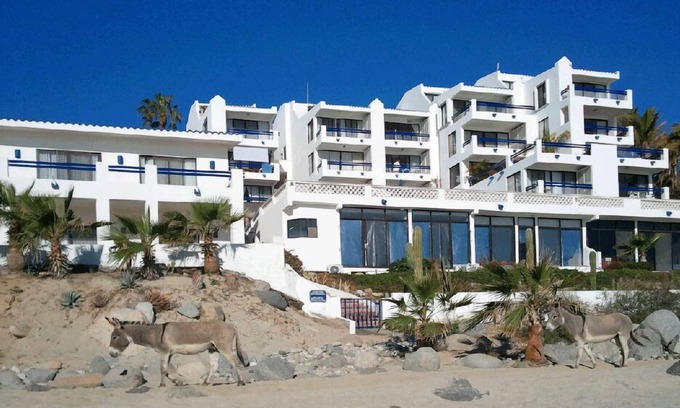 Buenavista Condo | Oceanfront Condo Gem!