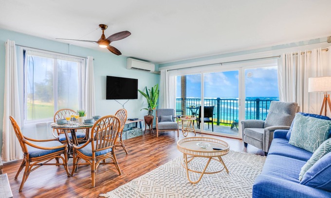 Kapaa Condo | Oceanfront condo with balcony, great view, pool, hot tub - 50 ft to beach