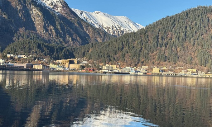 Juneau Condo | Oceanfront Douglas Island Gem - Humbler Halibut 2-bedroom condo Juneau
