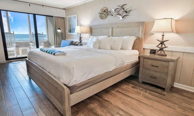 Litchfield by the Sea Apartment | Oceanfront Escape with Private Porch 1st Floor