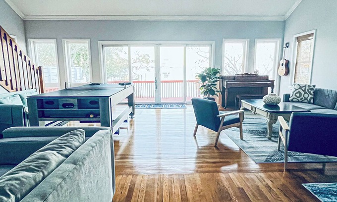 Willoughby Spit House | Oceanfront Escape Private Beach