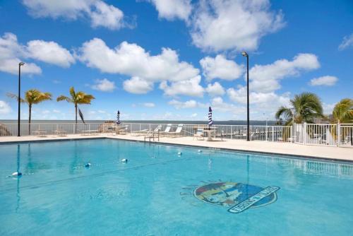 Marathon Apartment | Oceanfront Getaway in Marathon