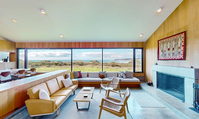 Sea Ranch House | Oceanfront home with private hot tub, views, beach access & shared pools/tennis