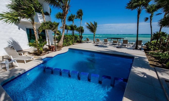 Soliman Bay Villa | Oceanfront Lux Villa w/Infinity Pool! Book memorable services/tours!Onsite staff