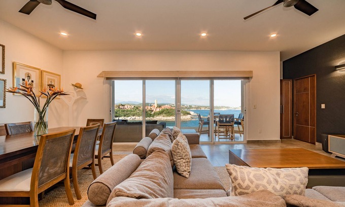 Santa Maria Huatulco Condo | Oceanfront Oasis Close to Beach w/Two Pools