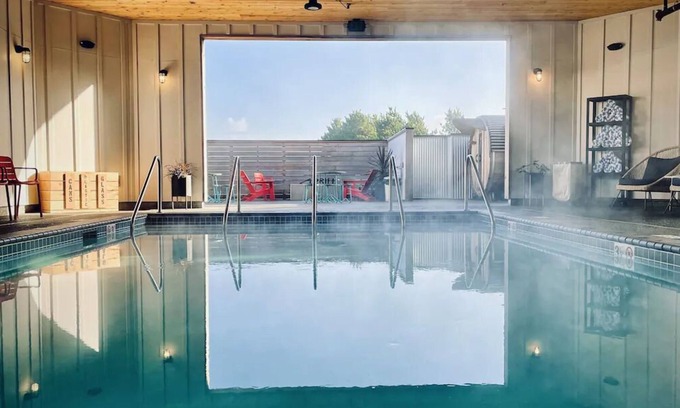 Long Beach Hotel | Oceanfront Oasis: Long Beach Retreat Near Discovery Trail! Pets Allowed, Pool.
