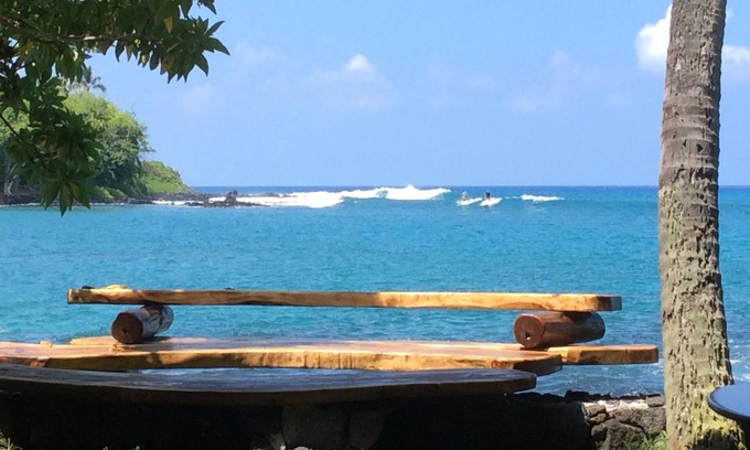 Kailua-Kona House | Oceanfront Private Home, AC, Outdoor Kitchen, Magic Sands, Lymans Bay, Turtles!