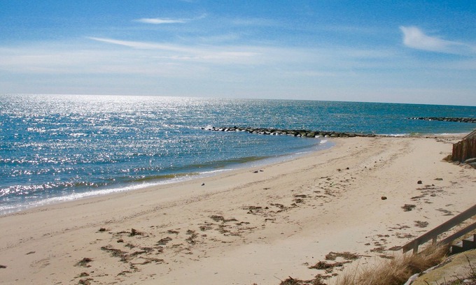Dennis Port Condo | Oceanfront Property Private Beach on Nantucket SoundnSleeps 6n