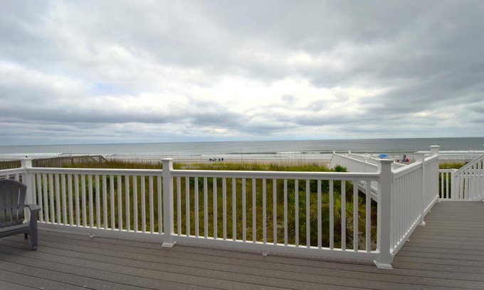 Emerald Isle House | Oceanfront vacation home - EAST