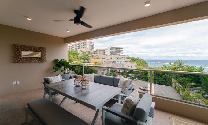 Santa Maria Huatulco Condo | Oceanfront with on-site amenities