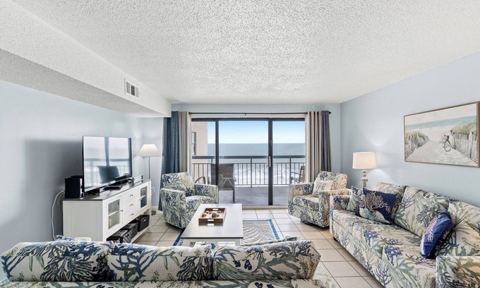 Cherry Grove Beach Condo | Oceans 808 - 1 Bedroom - Ocean Front - Sleeps 4