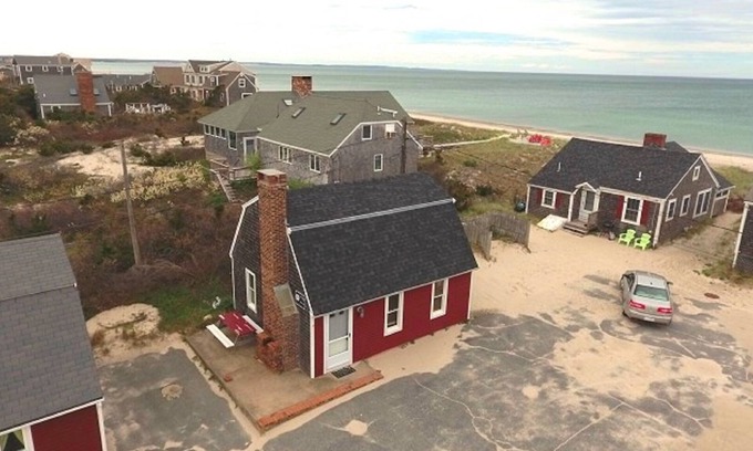 East Sandwich Cottage | Oceanside B - Coastal East Sandwich Retreat w/ocean views, washer/dryer!