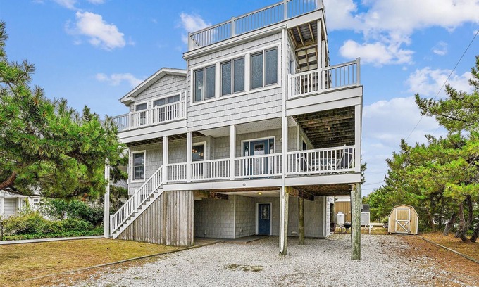 South Bethany Harbor House | Oceanside Bethany Beach Home:Short Walk to the Beach and 4 Expansive Decks!