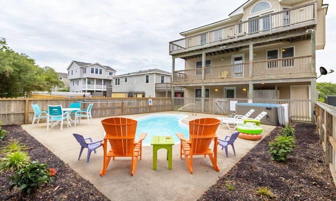 Carolina Dunes House | Oceanside Home in Duck with a Private Pool and Hot Tub!