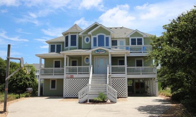 Pine Island House | Oceanside, Rec Room, Priv Pool, Hot Tub, Close to Beach Access, PI161, St Nicks
