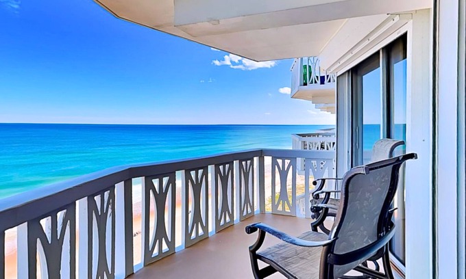 River Breeze Estates Condo | Oceanside Retreat 804 | Pet-Friendly with Community Pool + Just Steps From the B