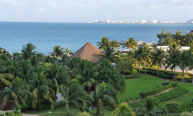 Puerto Juarez Condo | Oceanside, spectacular views, very big 2 bdr condo in Cancun