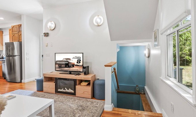 Gloucester House | Oceanside Village Home~Private Fenced Yard~Reserved Parking