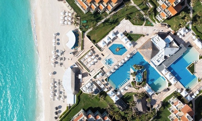 Zona Hotelera Resort | Oceanview 3-Room Suite – Wyndham Grand Cancun
