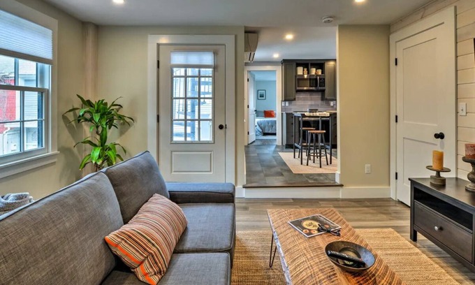 Rockport Apartment | Oceanview and downtown with direct beach access 1 Bed 1 Bath