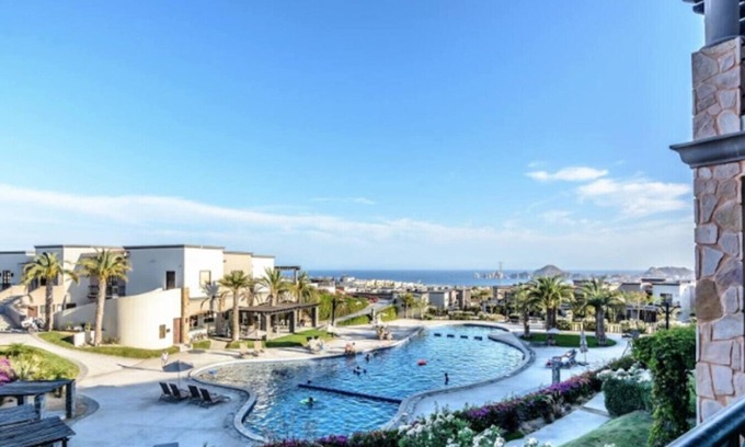 El Tezal Apartment | Oceanview Condo: Pool, Gym, Terrace