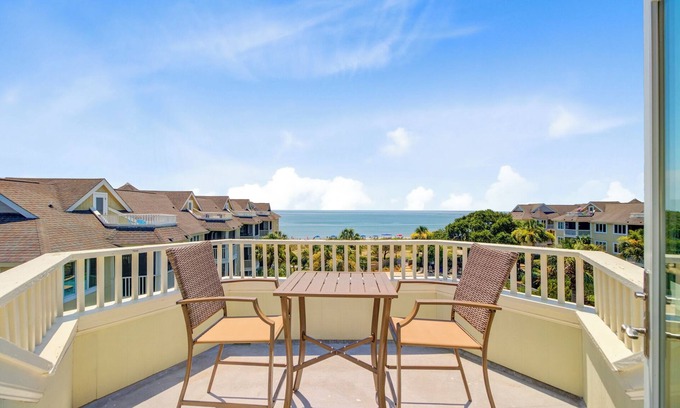 Isle of Palms House | OceanView Condo + Pool, Balcony & Beach Access | 304 D Port O Call by AvantStay