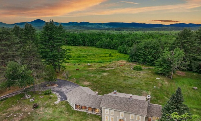 Fryeburg House | October Farm | 1810 Farmhouse set on 30+ Acres