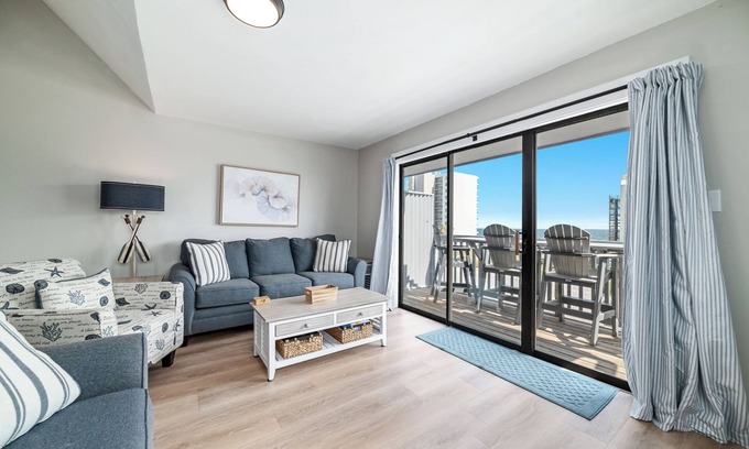 Orange Beach East Condo | October-November Discounts Unwind by the Shore Enjoy Fall Coastal Fun!