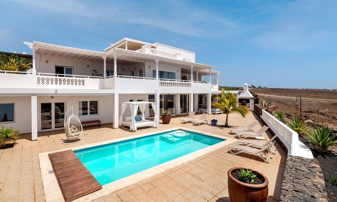 Puerto Calero Villa | Odin Luxury Villa | Magnificent 5 bedroom villa for a luxury getaway.