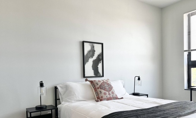 West Des Moines Apartment | ✧Odyssey at Keystone | Marvelous 1BD Apartment✧