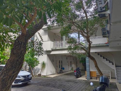 Jember House | oemah jawa guesthouse jember