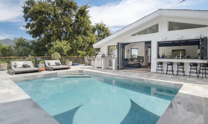 Malibu House | ❤ of Malibu ✤ Pool ✤ Mountain Views ✤ Private
