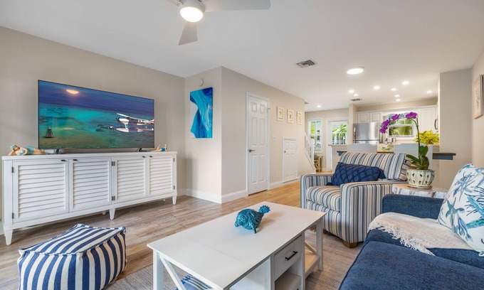 Bahama Village House | OFF COURSE ~ Adorable 2 BR, 2.5 Ba Townhome in Truman Annex w/Shared Pool!