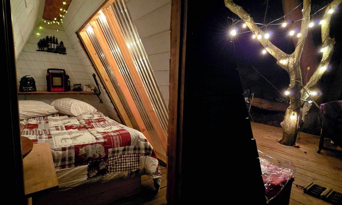 Coal Fork Cabin | Off grid Couples Cabin in Southern West Virginia