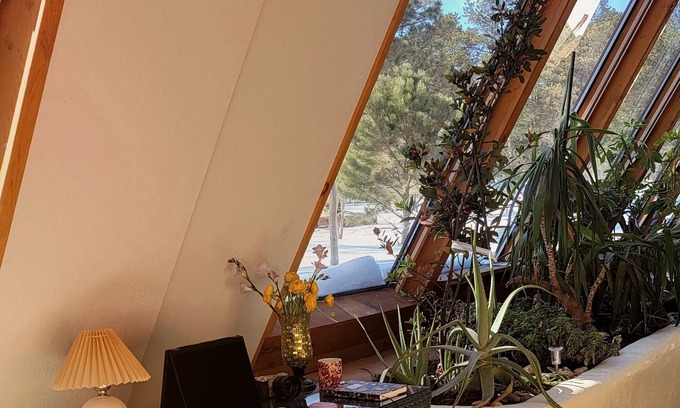 Colorado Springs House | Off-grid, Earthen home in the forest