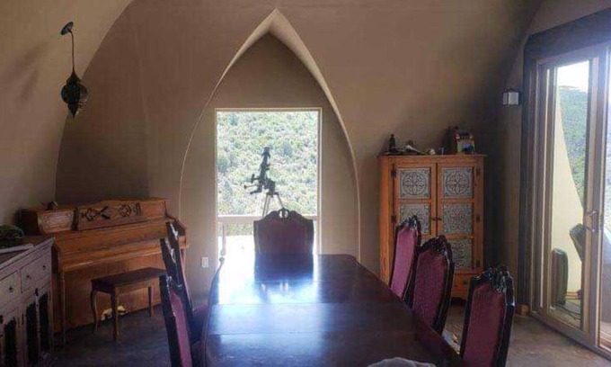 Iron Springs House | off-grid hobbit house
