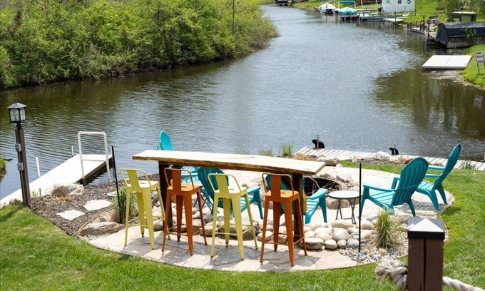Hale Cottage | Off the Hook Lodge