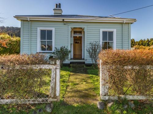 Ohakune House | Ohakune Cottage - Ohakune Holiday Home