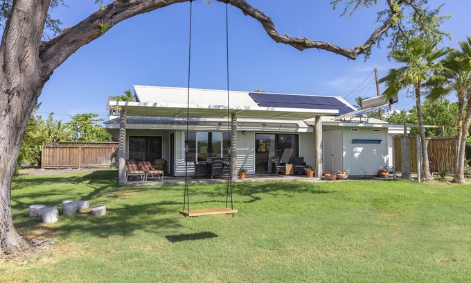 Puako House | ʻOhana Hale in Puako! Rare full Mauna Kea Views, Steps to the Beach, Private.