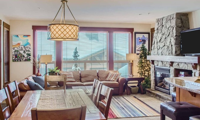 Big White Ski Resort Condo | Okanagan - Stonegate Resort Unit A202