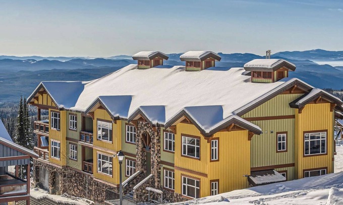 Big White Ski Resort Condo | Okanagan - The Crescent 201