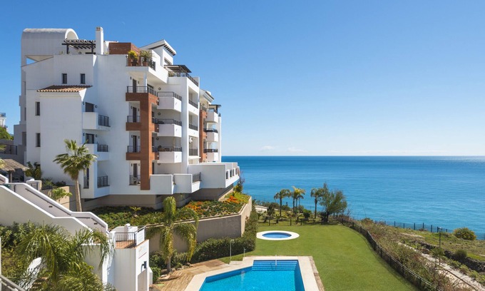 Torrox Costa Apartment | Olée Nerja Holiday Rentals By Fuerte Group