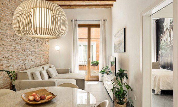 El Raval Apartment | OLA LIVING MACBA 2