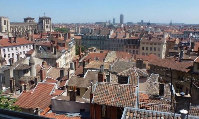 Old Lyon Apartment | Old Lyon: beautiful apartment 125 m2/180 views/Garden