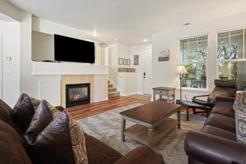 Southern Crossing House | Old Mill Magic