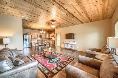 Gruene Apartment | Old Mills Resort OM A11